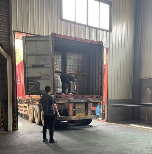 某國際知名火花塞品牌企業(yè)采購的汽車火花塞配件已成功發(fā)貨
